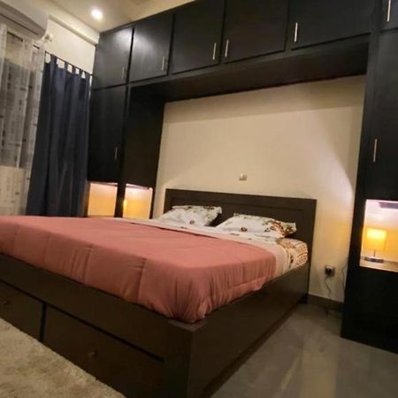 The One Apartment Yaoundé Exterior photo