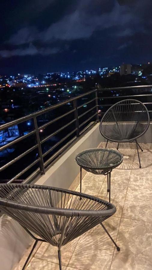 The One Apartment Yaoundé Exterior photo
